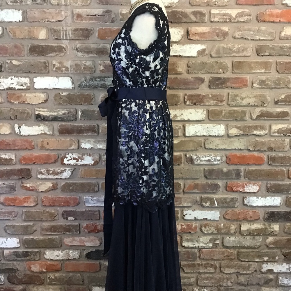 Tadashi Shoji Navy and White Lace Maxi Dress - Picture 5 of 10